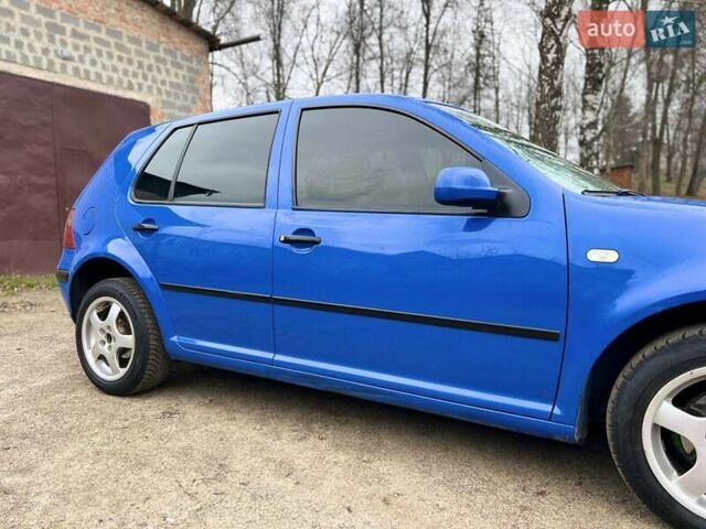 Синій Фольксваген Гольф, об'ємом двигуна 1.39 л та пробігом 299 тис. км за 3350 $, фото 10 на Automoto.ua