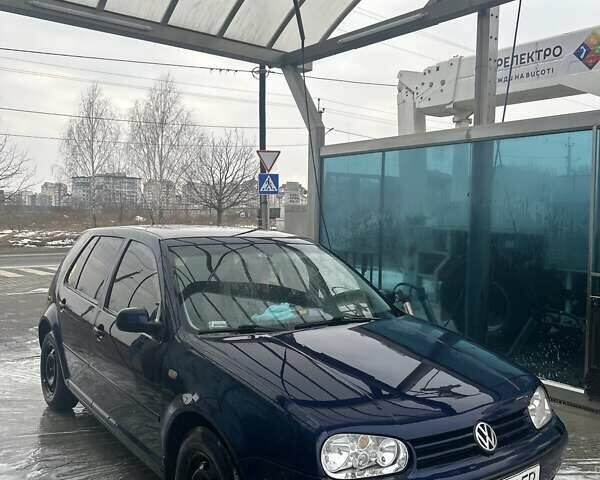 Синий Фольксваген Гольф, объемом двигателя 1.39 л и пробегом 250 тыс. км за 3100 $, фото 4 на Automoto.ua