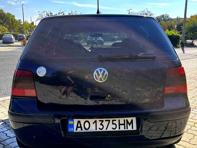 Синий Фольксваген Гольф, объемом двигателя 1.6 л и пробегом 283 тыс. км за 2850 $, фото 3 на Automoto.ua