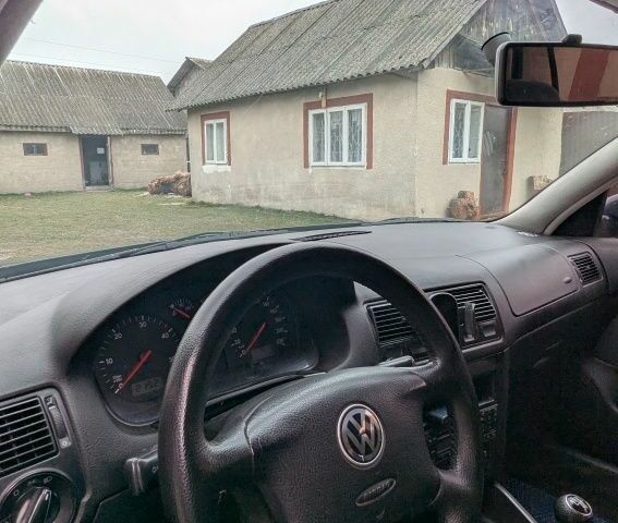 Синий Фольксваген Гольф, объемом двигателя 1.9 л и пробегом 479 тыс. км за 3300 $, фото 8 на Automoto.ua