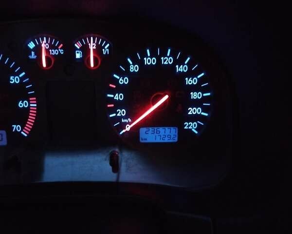 Синий Фольксваген Гольф, объемом двигателя 1.4 л и пробегом 236 тыс. км за 3100 $, фото 10 на Automoto.ua