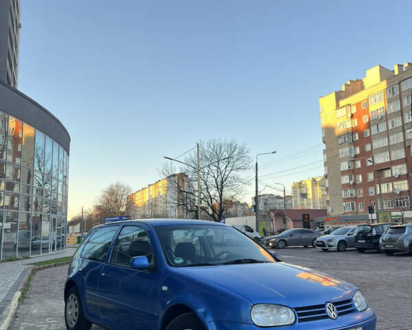 Синий Фольксваген Гольф, объемом двигателя 1.6 л и пробегом 278 тыс. км за 2999 $, фото 4 на Automoto.ua