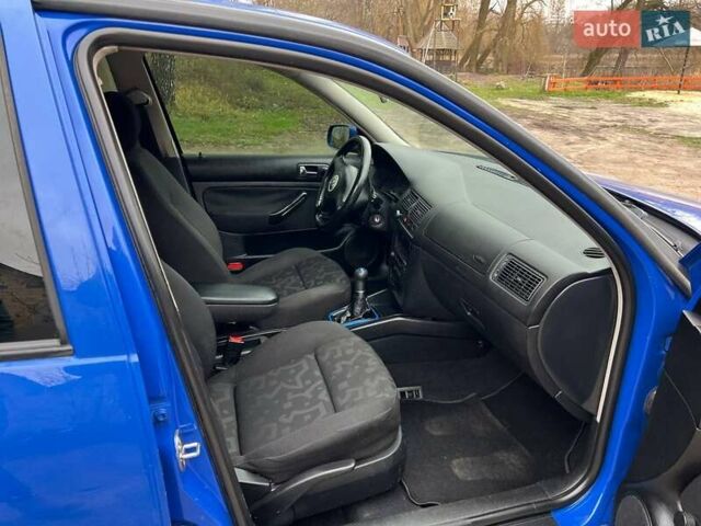 Синій Фольксваген Гольф, об'ємом двигуна 1.39 л та пробігом 299 тис. км за 3350 $, фото 19 на Automoto.ua