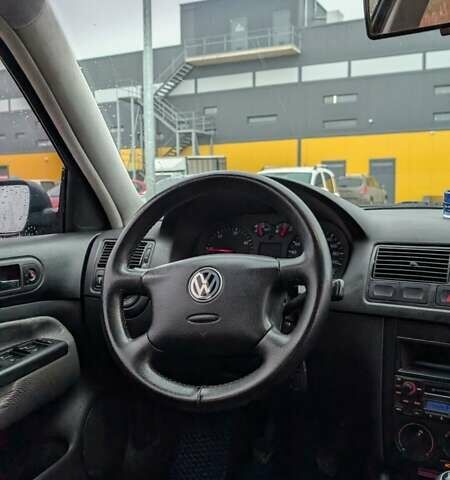 Синий Фольксваген Гольф, объемом двигателя 1.9 л и пробегом 493 тыс. км за 2700 $, фото 10 на Automoto.ua