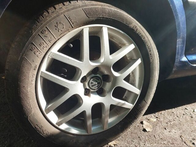 Синий Фольксваген Гольф, объемом двигателя 1.4 л и пробегом 239 тыс. км за 3700 $, фото 13 на Automoto.ua