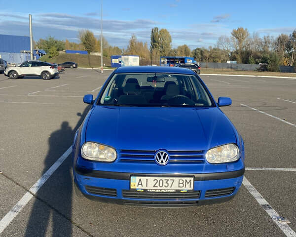 Синій Фольксваген Гольф, об'ємом двигуна 1.6 л та пробігом 380 тис. км за 3200 $, фото 1 на Automoto.ua