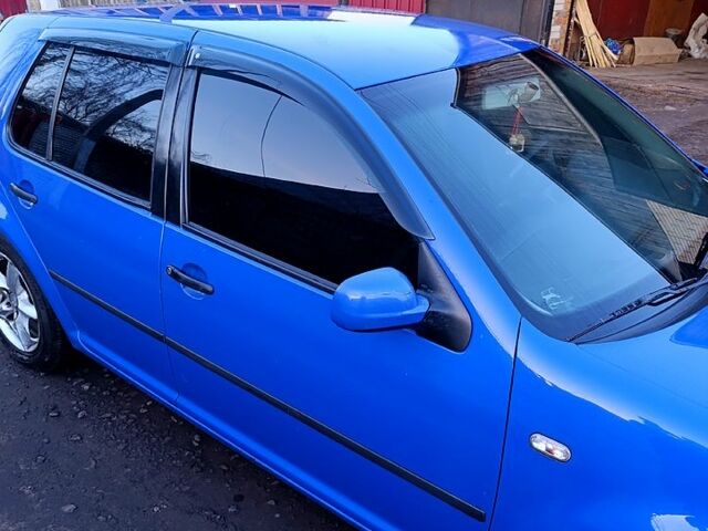 Синий Фольксваген Гольф, объемом двигателя 1.9 л и пробегом 385 тыс. км за 4200 $, фото 6 на Automoto.ua