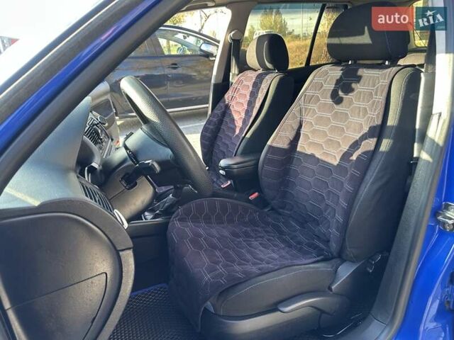 Фольксваген Гольф 1999 у Києві на Automoto.ua Синій Фольксваген Гольф, об'ємом двигуна 1.78 л та пробігом 328 тис. км за 4200 $, фото 15 на Automoto.ua