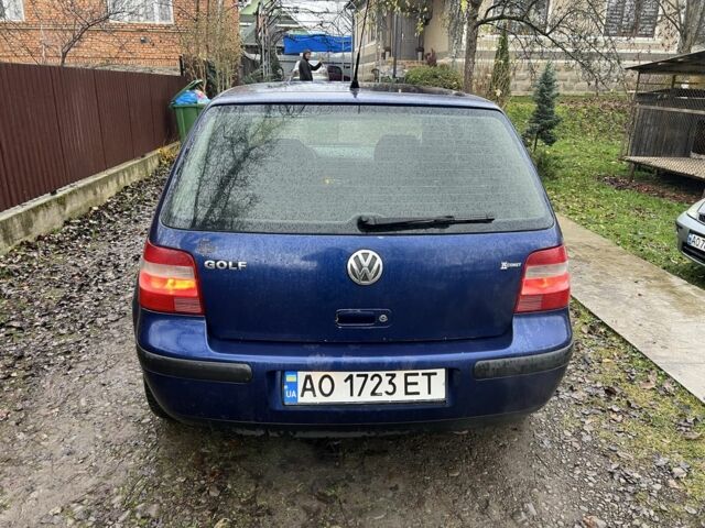 Синий Фольксваген Гольф, объемом двигателя 1.4 л и пробегом 355 тыс. км за 1850 $, фото 3 на Automoto.ua