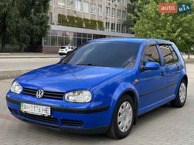 Синий Фольксваген Гольф, объемом двигателя 1.9 л и пробегом 250 тыс. км за 2900 $, фото 2 на Automoto.ua