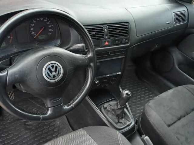 Синий Фольксваген Гольф, объемом двигателя 1.9 л и пробегом 250 тыс. км за 3750 $, фото 12 на Automoto.ua