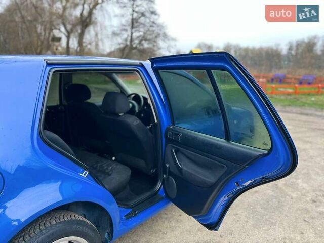 Синій Фольксваген Гольф, об'ємом двигуна 1.39 л та пробігом 299 тис. км за 3350 $, фото 17 на Automoto.ua