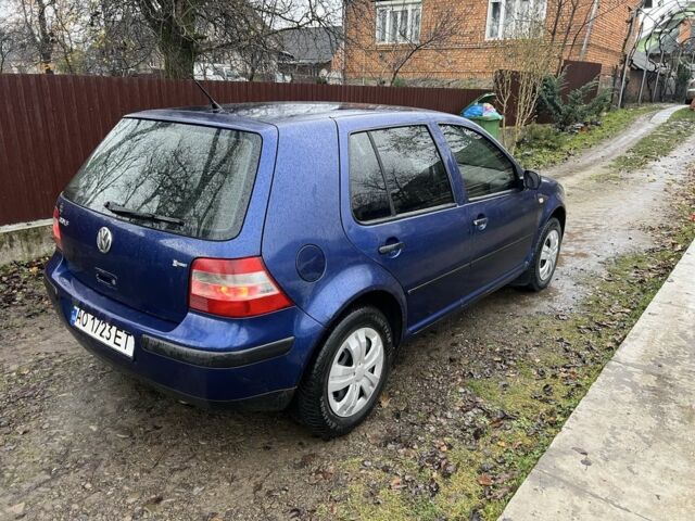 Синий Фольксваген Гольф, объемом двигателя 1.4 л и пробегом 355 тыс. км за 1850 $, фото 1 на Automoto.ua
