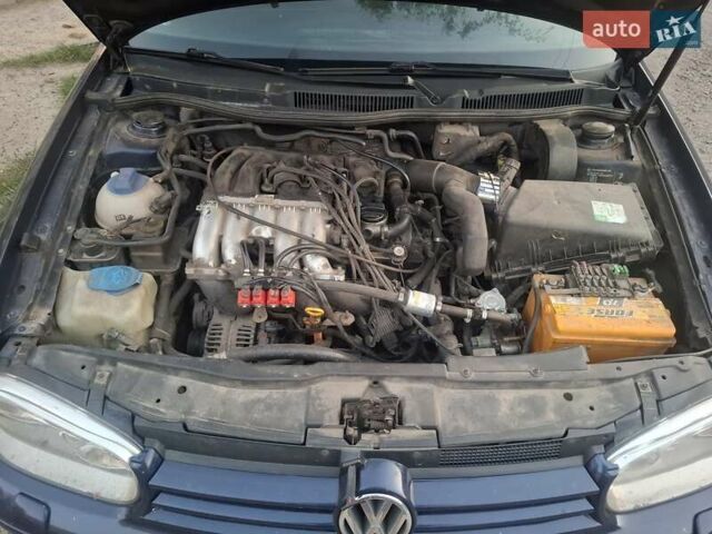 Синий Фольксваген Гольф, объемом двигателя 1.78 л и пробегом 478 тыс. км за 3400 $, фото 1 на Automoto.ua