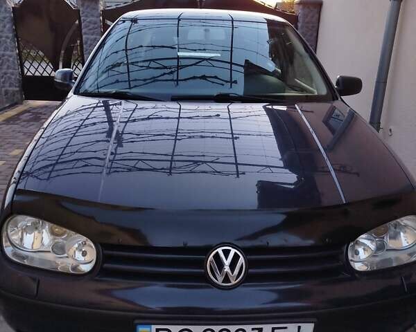 Синий Фольксваген Гольф, объемом двигателя 1.4 л и пробегом 236 тыс. км за 3100 $, фото 1 на Automoto.ua