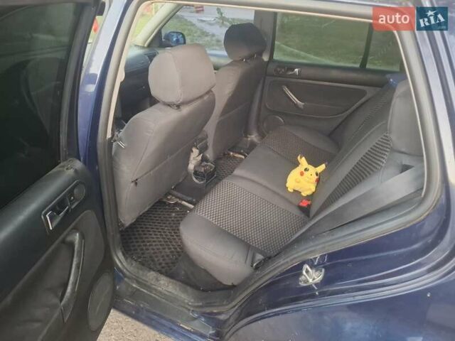 Синий Фольксваген Гольф, объемом двигателя 1.78 л и пробегом 478 тыс. км за 3400 $, фото 2 на Automoto.ua