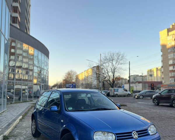 Синий Фольксваген Гольф, объемом двигателя 1.6 л и пробегом 278 тыс. км за 2850 $, фото 3 на Automoto.ua