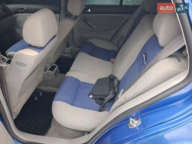Синій Фольксваген Гольф, об'ємом двигуна 1.9 л та пробігом 327 тис. км за 3300 $, фото 16 на Automoto.ua