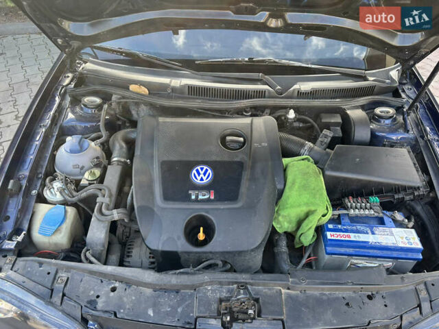 Синий Фольксваген Гольф, объемом двигателя 1.9 л и пробегом 238 тыс. км за 4000 $, фото 11 на Automoto.ua