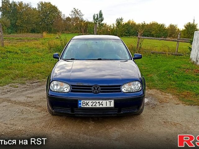 Синий Фольксваген Гольф, объемом двигателя 1.4 л и пробегом 250 тыс. км за 2899 $, фото 4 на Automoto.ua