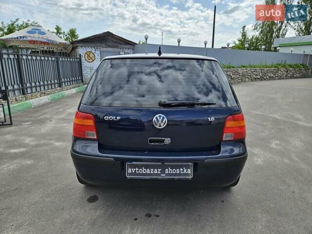 Синий Фольксваген Гольф, объемом двигателя 1.6 л и пробегом 230 тыс. км за 3900 $, фото 4 на Automoto.ua