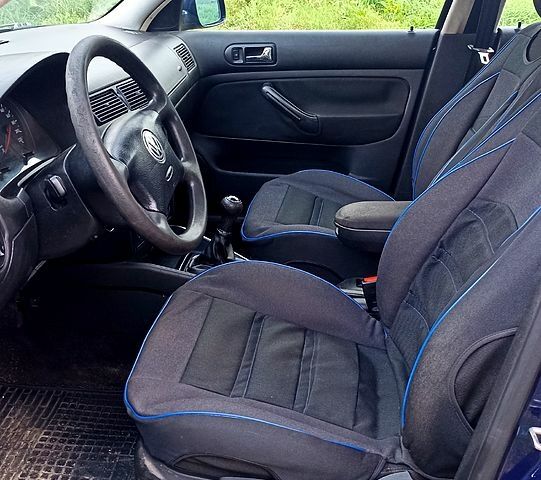 Синий Фольксваген Гольф, объемом двигателя 1.4 л и пробегом 250 тыс. км за 2899 $, фото 6 на Automoto.ua