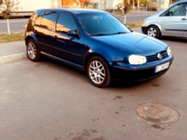Синий Фольксваген Гольф, объемом двигателя 1.4 л и пробегом 239 тыс. км за 3550 $, фото 2 на Automoto.ua