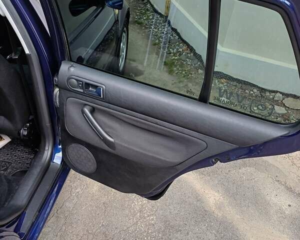 Синий Фольксваген Гольф, объемом двигателя 1.39 л и пробегом 305 тыс. км за 4200 $, фото 14 на Automoto.ua