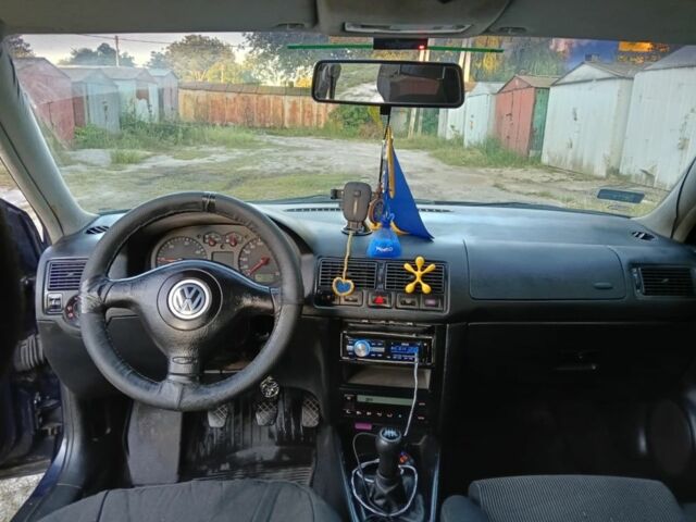 Синій Фольксваген Гольф, об'ємом двигуна 1.9 л та пробігом 350 тис. км за 2300 $, фото 4 на Automoto.ua