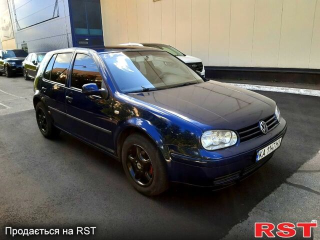 Синий Фольксваген Гольф, объемом двигателя 1.9 л и пробегом 250 тыс. км за 4500 $, фото 1 на Automoto.ua