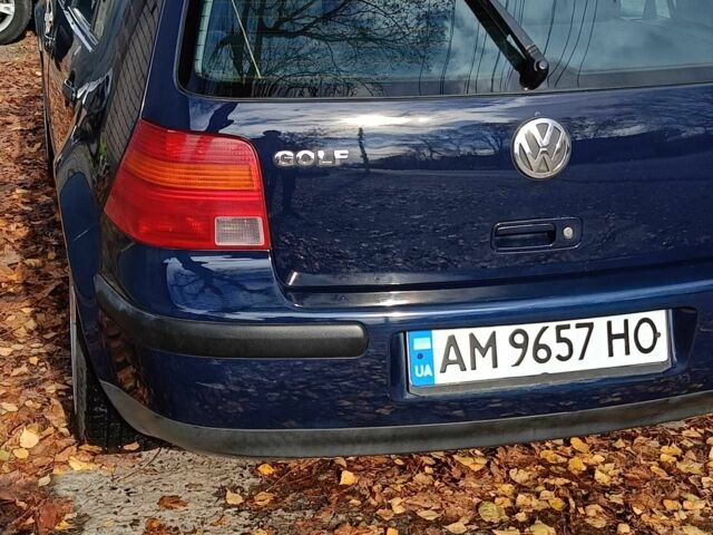 Синий Фольксваген Гольф, объемом двигателя 1.4 л и пробегом 273 тыс. км за 3750 $, фото 3 на Automoto.ua