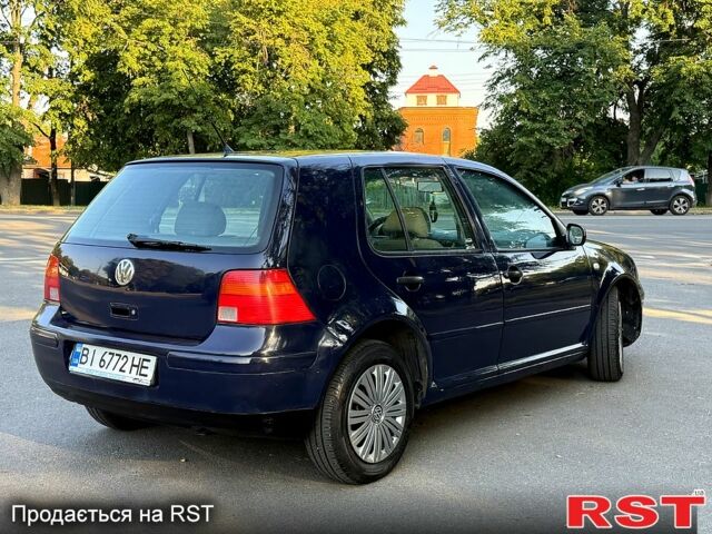 Синий Фольксваген Гольф, объемом двигателя 1.4 л и пробегом 310 тыс. км за 3550 $, фото 1 на Automoto.ua