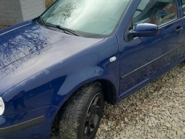 Синий Фольксваген Гольф, объемом двигателя 1.4 л и пробегом 320 тыс. км за 2400 $, фото 1 на Automoto.ua