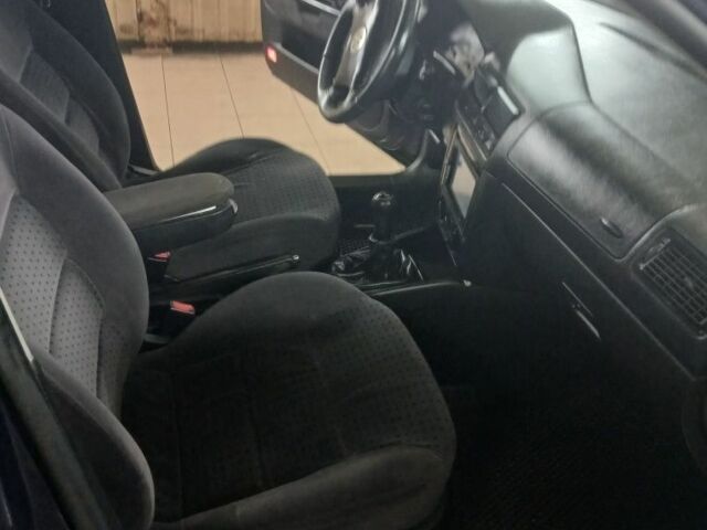 Синий Фольксваген Гольф, объемом двигателя 1.4 л и пробегом 297 тыс. км за 3000 $, фото 8 на Automoto.ua