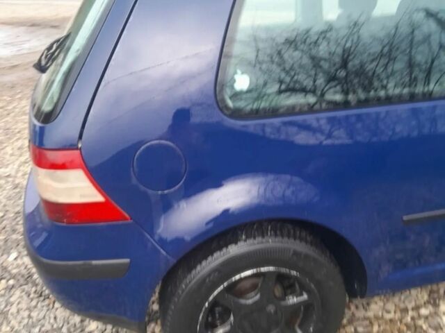 Синий Фольксваген Гольф, объемом двигателя 1.4 л и пробегом 320 тыс. км за 2400 $, фото 5 на Automoto.ua