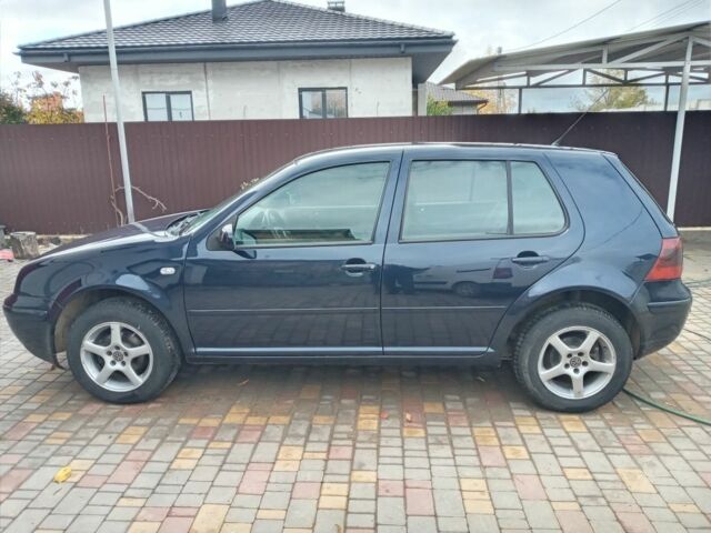 Синий Фольксваген Гольф, объемом двигателя 1.9 л и пробегом 250 тыс. км за 3750 $, фото 2 на Automoto.ua