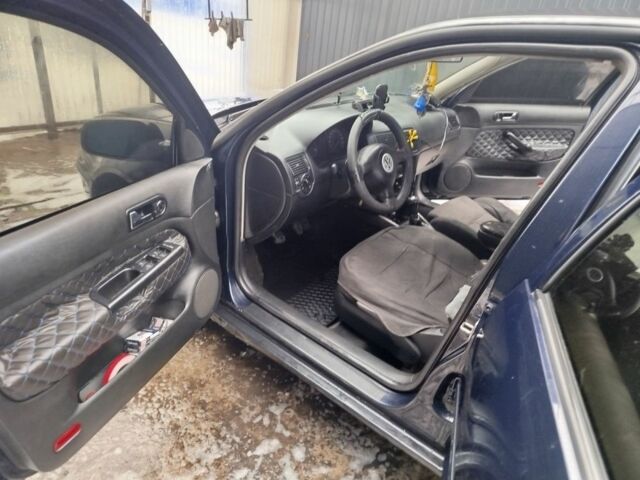 Синій Фольксваген Гольф, об'ємом двигуна 1.9 л та пробігом 350 тис. км за 2300 $, фото 5 на Automoto.ua