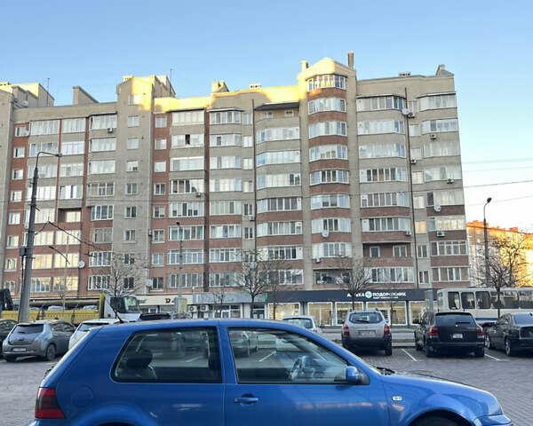 Синий Фольксваген Гольф, объемом двигателя 1.6 л и пробегом 278 тыс. км за 2999 $, фото 5 на Automoto.ua