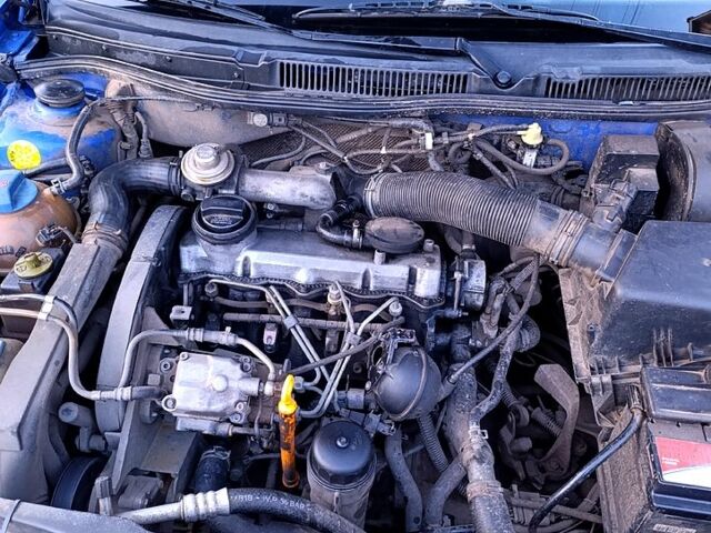 Синий Фольксваген Гольф, объемом двигателя 1.9 л и пробегом 385 тыс. км за 4200 $, фото 10 на Automoto.ua