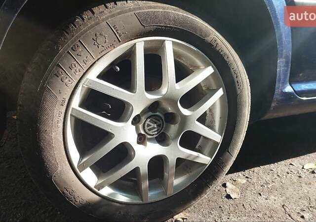 Синій Фольксваген Гольф, об'ємом двигуна 1.39 л та пробігом 239 тис. км за 4500 $, фото 12 на Automoto.ua