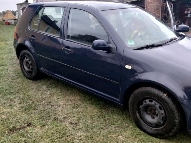 Синий Фольксваген Гольф, объемом двигателя 1.4 л и пробегом 233 тыс. км за 2500 $, фото 3 на Automoto.ua