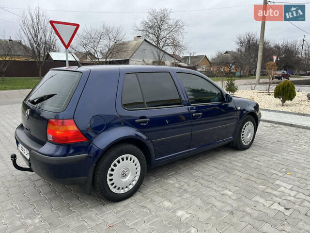 Синий Фольксваген Гольф, объемом двигателя 1.9 л и пробегом 231 тыс. км за 4550 $, фото 7 на Automoto.ua