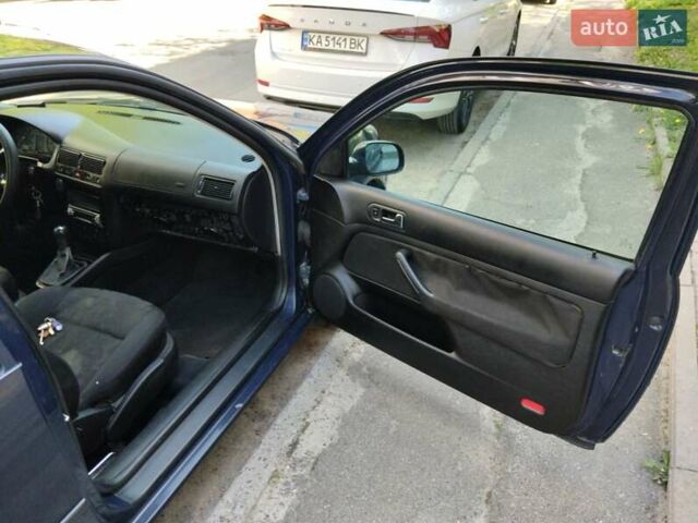 Синій Фольксваген Гольф, об'ємом двигуна 1.6 л та пробігом 275 тис. км за 3500 $, фото 16 на Automoto.ua