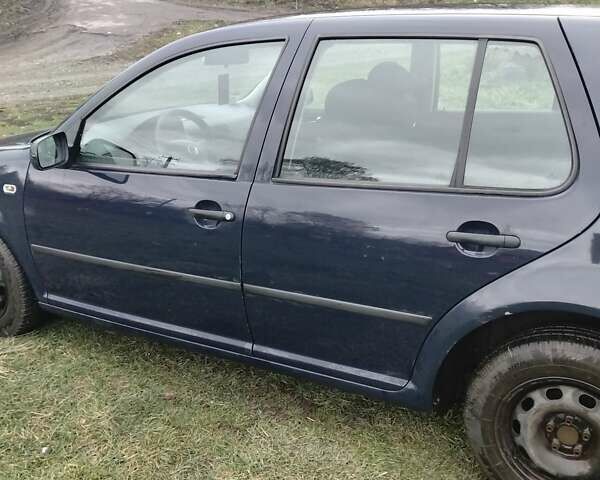 Синій Фольксваген Гольф, об'ємом двигуна 1.39 л та пробігом 233 тис. км за 3100 $, фото 6 на Automoto.ua