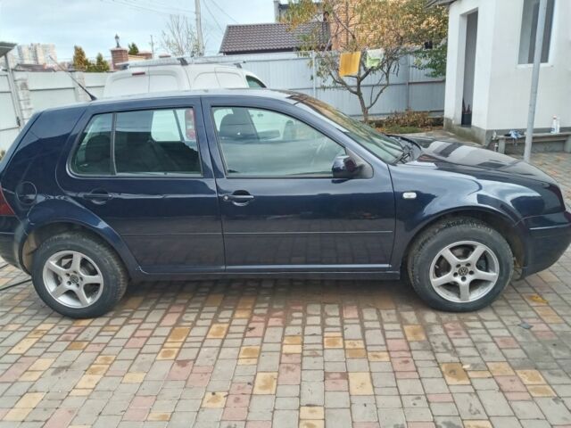 Синий Фольксваген Гольф, объемом двигателя 1.9 л и пробегом 250 тыс. км за 3750 $, фото 6 на Automoto.ua