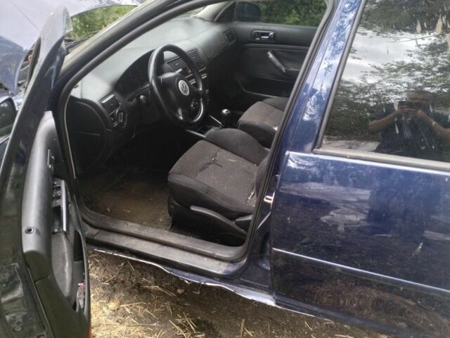 Синий Фольксваген Гольф, объемом двигателя 0 л и пробегом 350 тыс. км за 900 $, фото 11 на Automoto.ua