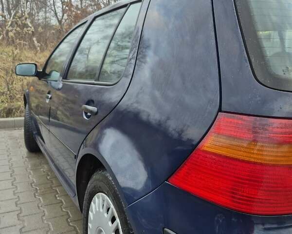 Синий Фольксваген Гольф, объемом двигателя 1.9 л и пробегом 318 тыс. км за 3499 $, фото 18 на Automoto.ua