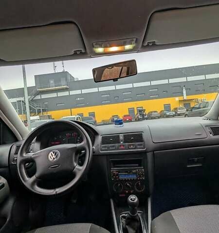 Синий Фольксваген Гольф, объемом двигателя 1.9 л и пробегом 493 тыс. км за 2700 $, фото 12 на Automoto.ua