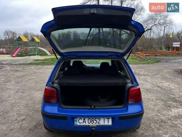 Синій Фольксваген Гольф, об'ємом двигуна 1.39 л та пробігом 299 тис. км за 3350 $, фото 23 на Automoto.ua