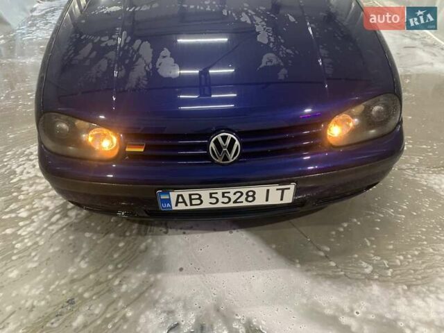 Синий Фольксваген Гольф, объемом двигателя 1.6 л и пробегом 250 тыс. км за 4300 $, фото 3 на Automoto.ua